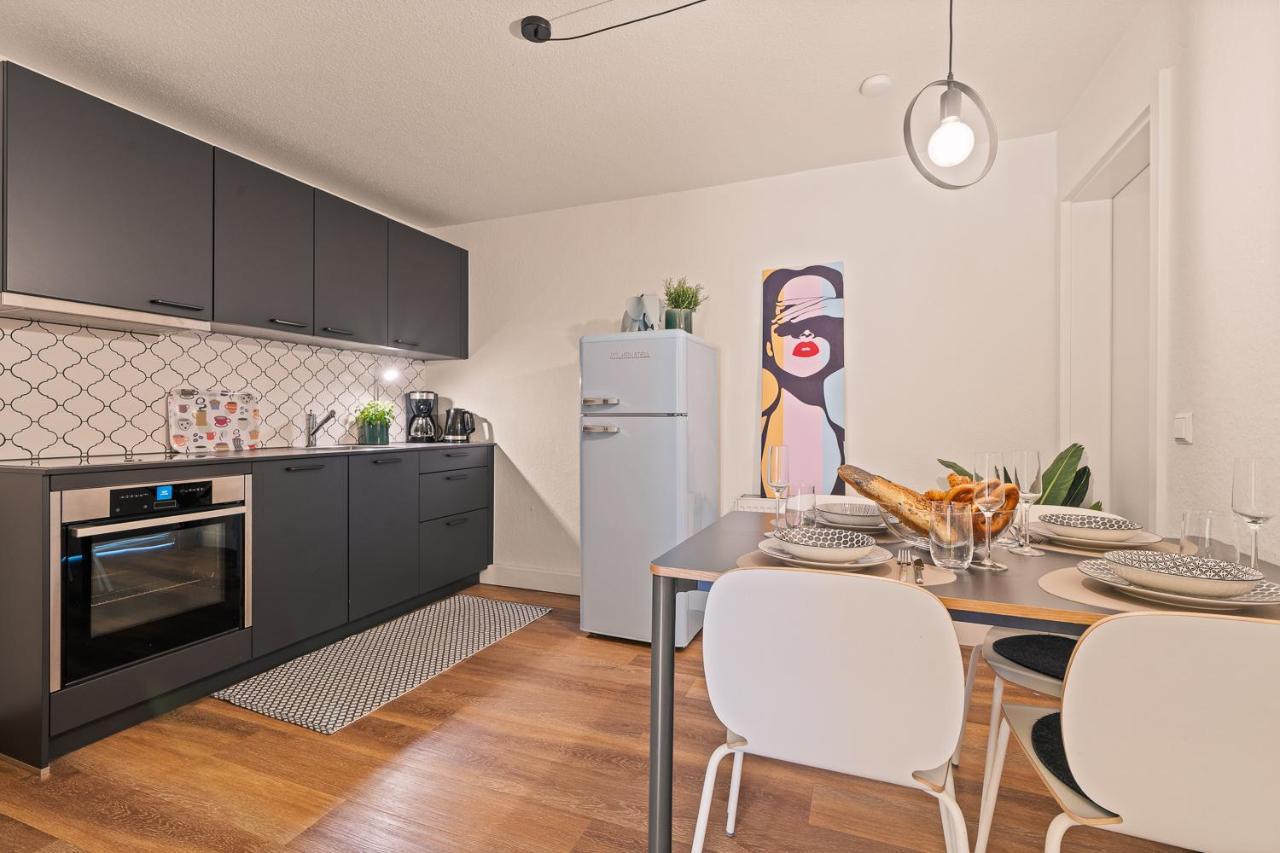 Farbenfrohe Altbauwohnung, Top Ausstattung FDH Buitenkant foto